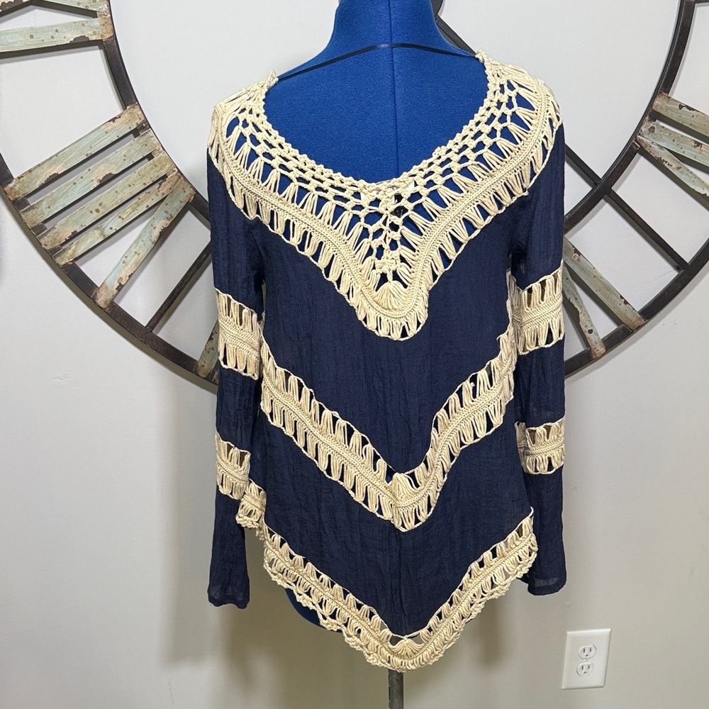 Umgee Navy and Cream Crochet Trim Top - Picture 5 of 10